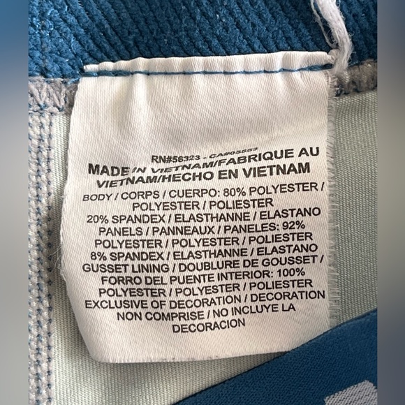 Youth Nike Pro Dri-Fit YL Capri Active Leggings Blue Abstract - Picture 3 of 6